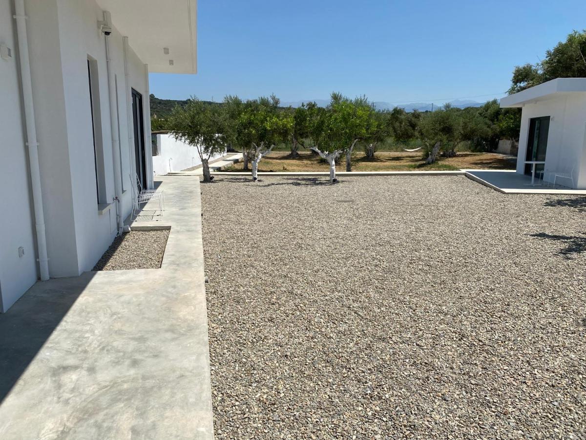 Lefko Apartments Tavronitis Exteriér fotografie
